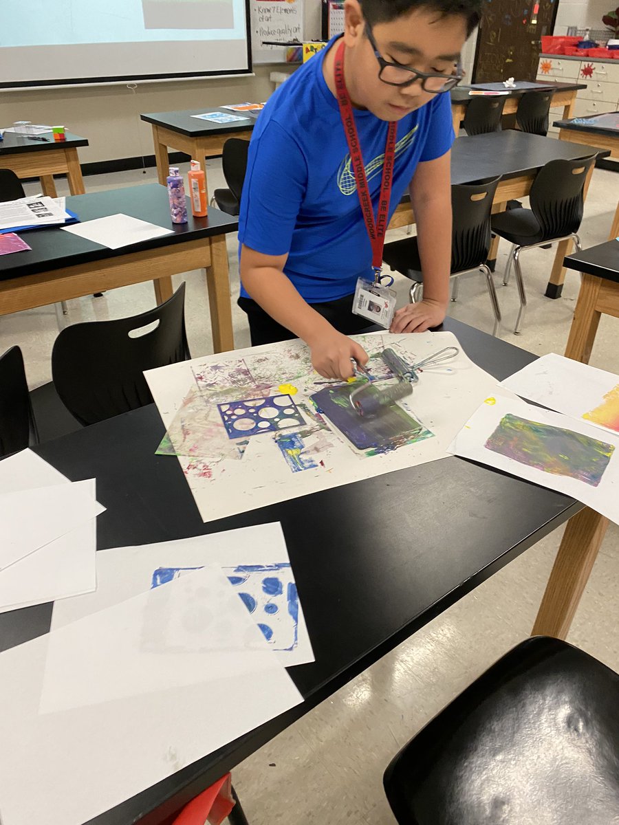 Spotlighting William this week and his willingness to use a new medium…gel printing. He is a natural! #BeEliteWMS #HumbleARTISTS #WeAreTheLight <a href="/HumbleISD_WMS/">Woodcreek Middle</a> <a href="/HumbleISD/">Humble ISD</a> <a href="/VisualArtHumble/">Humble ISD Visual Arts</a> <a href="/HumbleISD_Arts/">Humble ISD Fine Arts</a> <a href="/WoodcreekA/">WoodcreekArt</a>