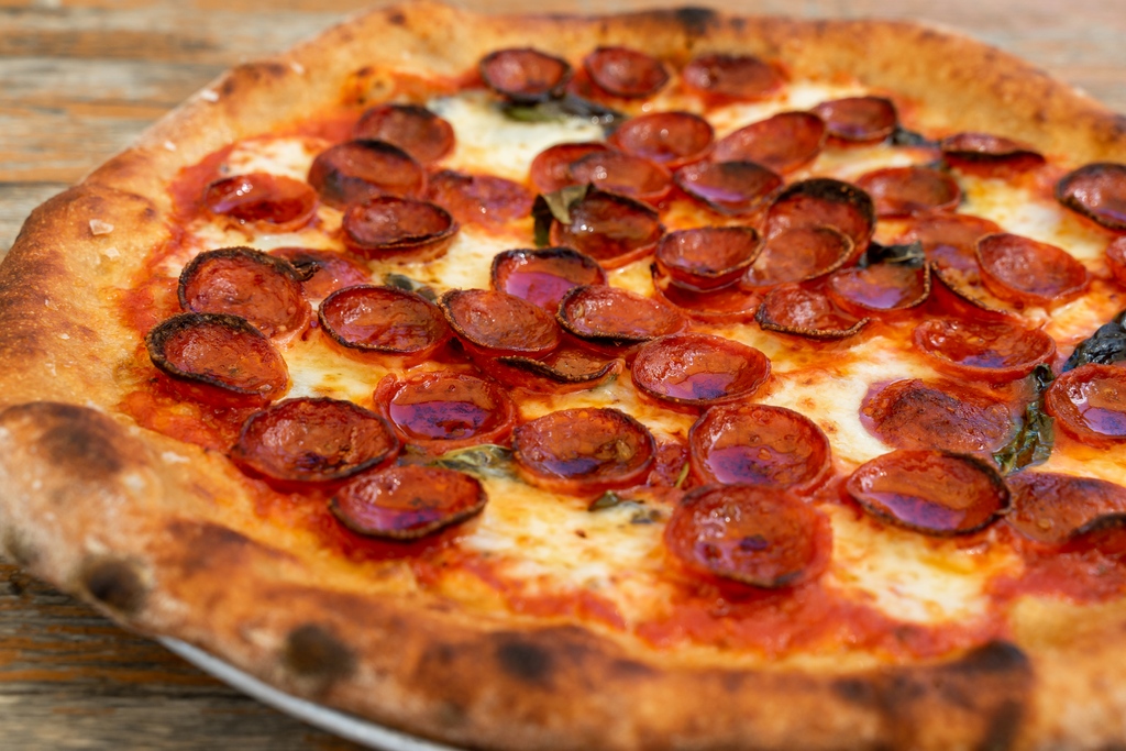 could use a pep in your step, partner🍕#PepperoniPizzaDay

 #newrestaurant #pizzafoodtruck #insiderfood #pizza #austinpizza #foodtruck #foodies #foodtruckfood #foodtrucks #sideeyepie #sideeyepizza #newpizzaintown #sideeyepiefoodtruck #nowopenatx