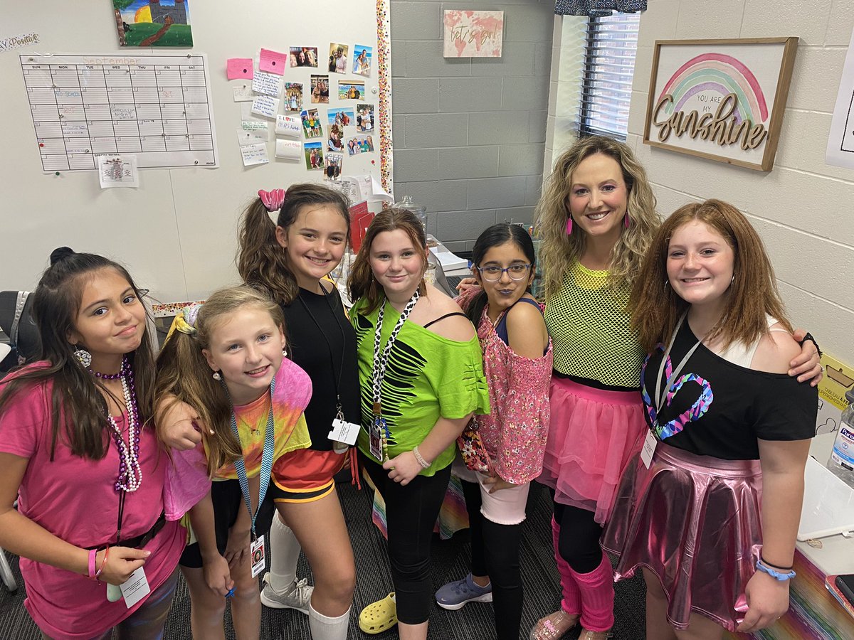 80’s Day is my FAVORITE dress up day! Like totally! <a href="/coppelleast/">Coppell Middle School East</a> #BroncosIgnite #CoppellHoCo