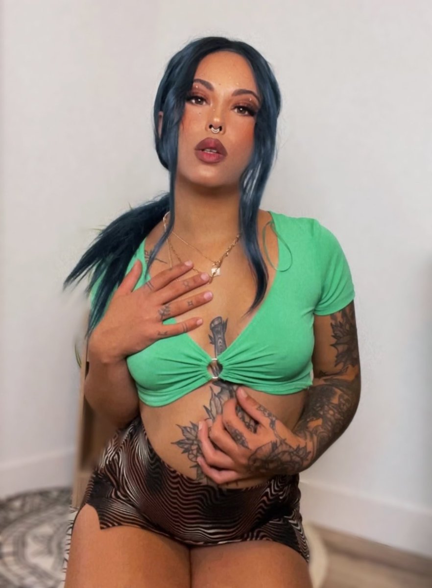 junefeet97's tweet photo. Come Check out my free 7trial #onlyfans 💖💖💖

https://t.co/0dAyiV9DhJ

#feetslave #sockworship #feetfetish #findom #femdom #sellingcontent #buyingcontent #humanatm #humanwallet #paypig #cashcow #onlyfansgirl #sellingcontent #worship #onlyfanspromo #onlyfansFree https://t.co/BknHvNhSj7