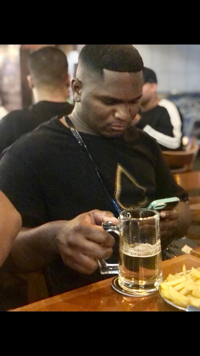 rhuanbaratao's tweet photo. 🤙🏿🍺 https://t.co/phHcjrsLa3