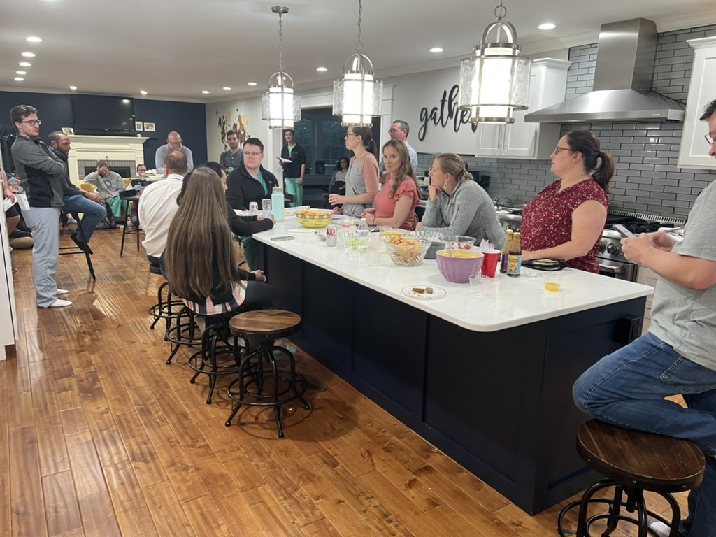 GeisingerSurgEd's tweet image. From simulation labs to journal club, busy day for @GeisingerSurgEd. Thank you to Dr. Torres (who still needs to get on Twitter😉) for being such a wonderful hostess @drbeckyhoffman @MatthewFactorMD