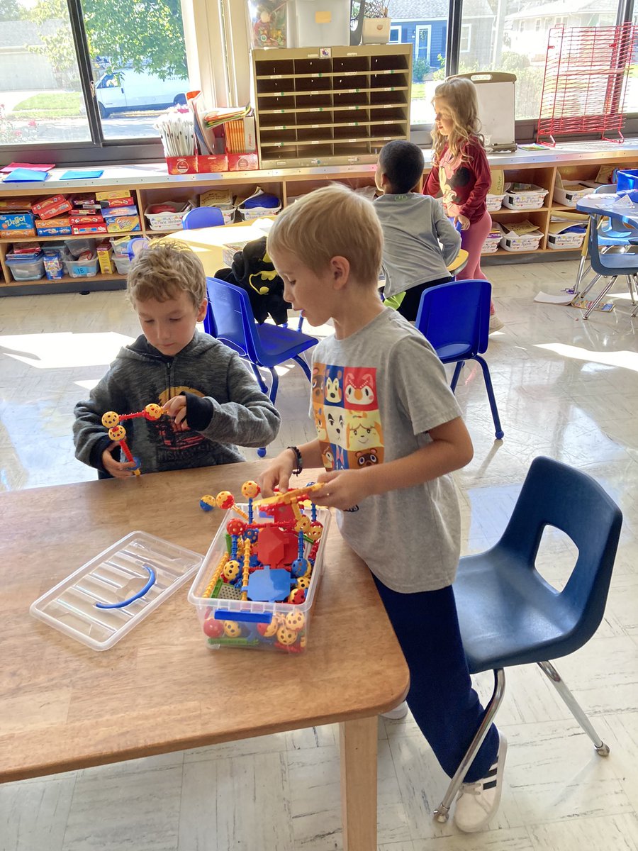 TeamRespectk1's tweet photo. After learning about good citizenship, Team Respect had fun practicing! @WalkerNxGL @WAWMSchools #wawmproud https://t.co/cRydeP6LaY