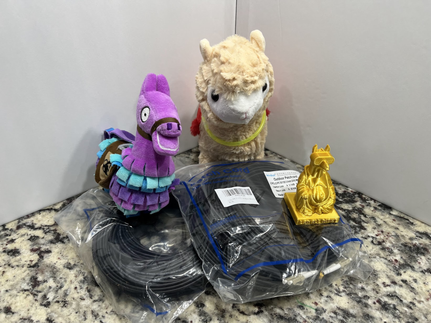 LANallNight's tweet photo. Thanks to TallPaul and Children for donating these items off our LANallNIGHT Amazon Wish List!
Wishlist here: https://t.co/7qGXYDAvI5
#quakecon #lanallnight #lanfest #lanparty #pcgamer #batlan #batlanbegins #vr #gaming #llama https://t.co/dzUz2Vyutn