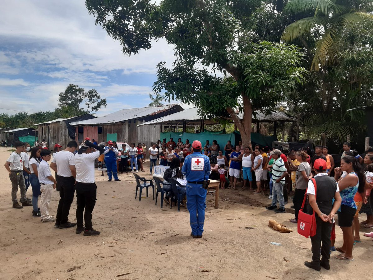 Para el resguardo indígena Cimarrón, en Guainía, acceder a agua potable es todo un reto. 

Junto con <a href="/cruzrojacol/">cruzrojacol</a> seccional Guainía apoyamos a 83 familias indígenas con filtros y las capacitamos en prácticas responsables sobre el uso del 💧 y así mejorar sus condiciones de salud.