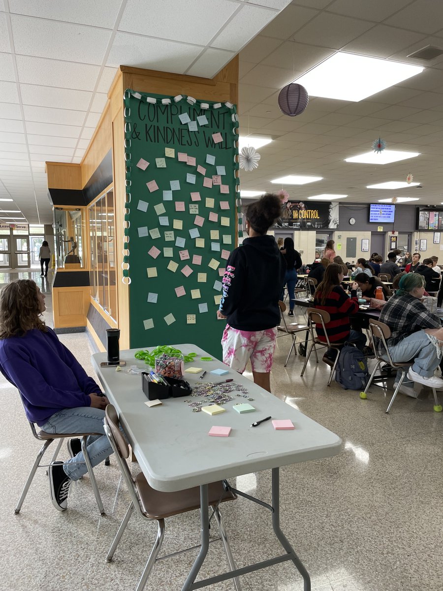 It has been a successful "Start with Hello" Spirit Week <a href="/MaumeeHS/">Maumee High School</a>!  Just look at all of those compliments!  Keep showing your spirit by wearing GREEN tomorrow! <a href="/maumee_schools/">Maumee City Schools</a> <a href="/sandyhook/">Sandy Hook Promise</a>