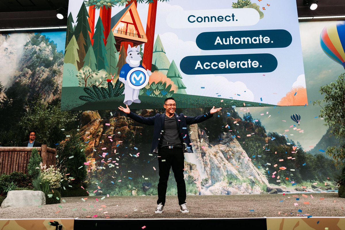 MuleSoft's tweet photo. That’s a wrap on our #DF22 MuleSoft Keynote! 🎉✨ In case you missed it, you can still catch it all here: https://t.co/6ouxxDgw97 https://t.co/dpOkN4rjJF