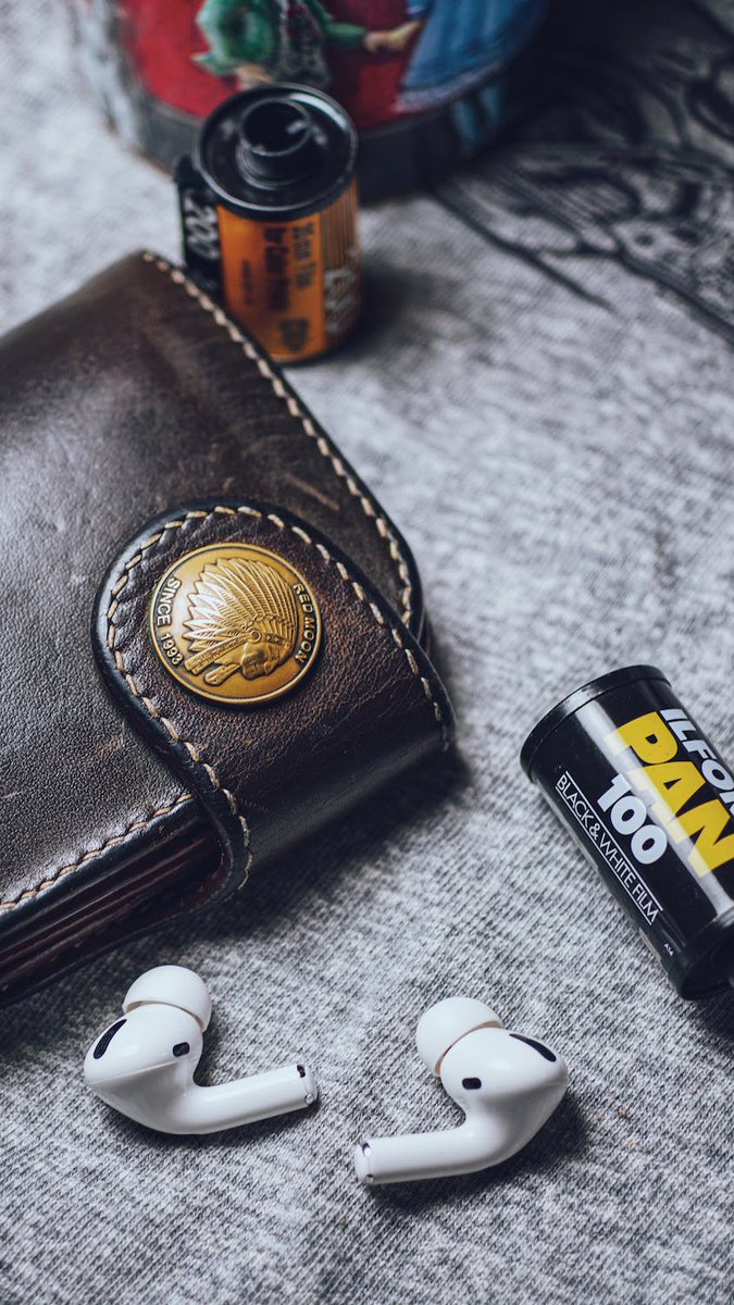 emarketsafe's tweet photo. Listen to some sweet tunes during your commute with a pair of wireless earbuds. 

#emarketsafe #earbuds #commute #workhardplayhard #jobs #music #buyandsell #shoplocalcanada https://t.co/Ji97ayMKeq