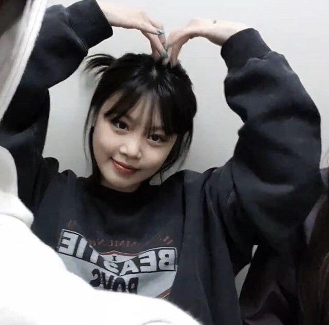 Una_multifan's tweet photo. No sabes cuánto te adoro y extraño 💜

#soojin_neverlandlovesyou. #GIDLE https://t.co/6hLXCsldge
