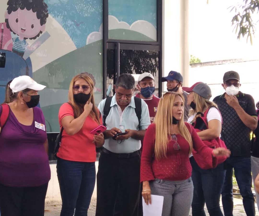 Ayer encuentro de los movimientos sociales de la parroquia el Cuji. Educación Presente #VenezuelaProductiva #VenezuelaSeRespeta @MPPEDUCACION <a href="/supervisionlara/">Territorios</a> <a href="/Educacionlara/">Educación Lara</a> <a href="/LiliamSoteldo2/">Liliam Soteldo</a>