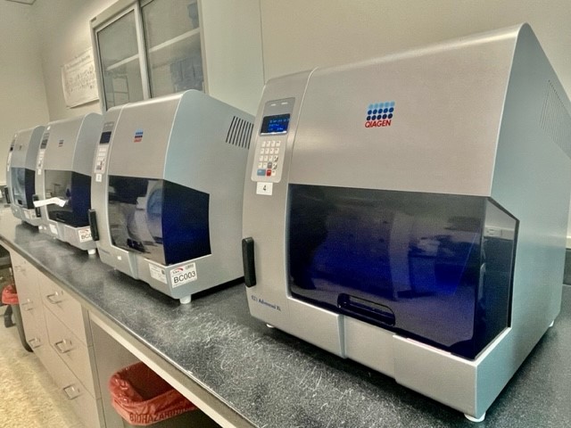 BaltimorePolice's tweet photo. On Sept. 22, #BPDForensics celebrated #nationalforensicscienceweek with an open house and tours that included DNA & ballistics testing. #forensicscience #BPDforGood https://t.co/LYpmuxqiVu