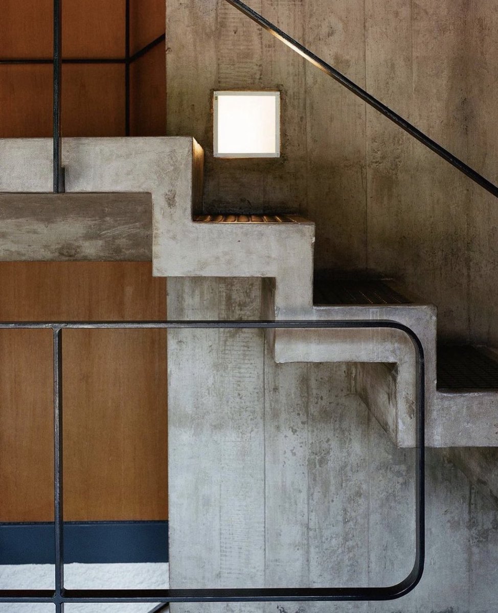 linear_magazine's tweet photo. The modern, industrial whimsy of Le Corbusier https://t.co/QchyX3W0fl