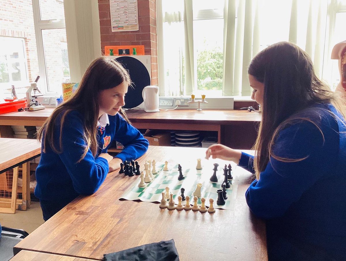 stvdundalk's tweet photo. Our first chess club got off to a great start this week.The girls enjoyed learning how to play chess and developing new friendships. #lunchtimeactivities #newfriends https://t.co/KnuEZYVRCO