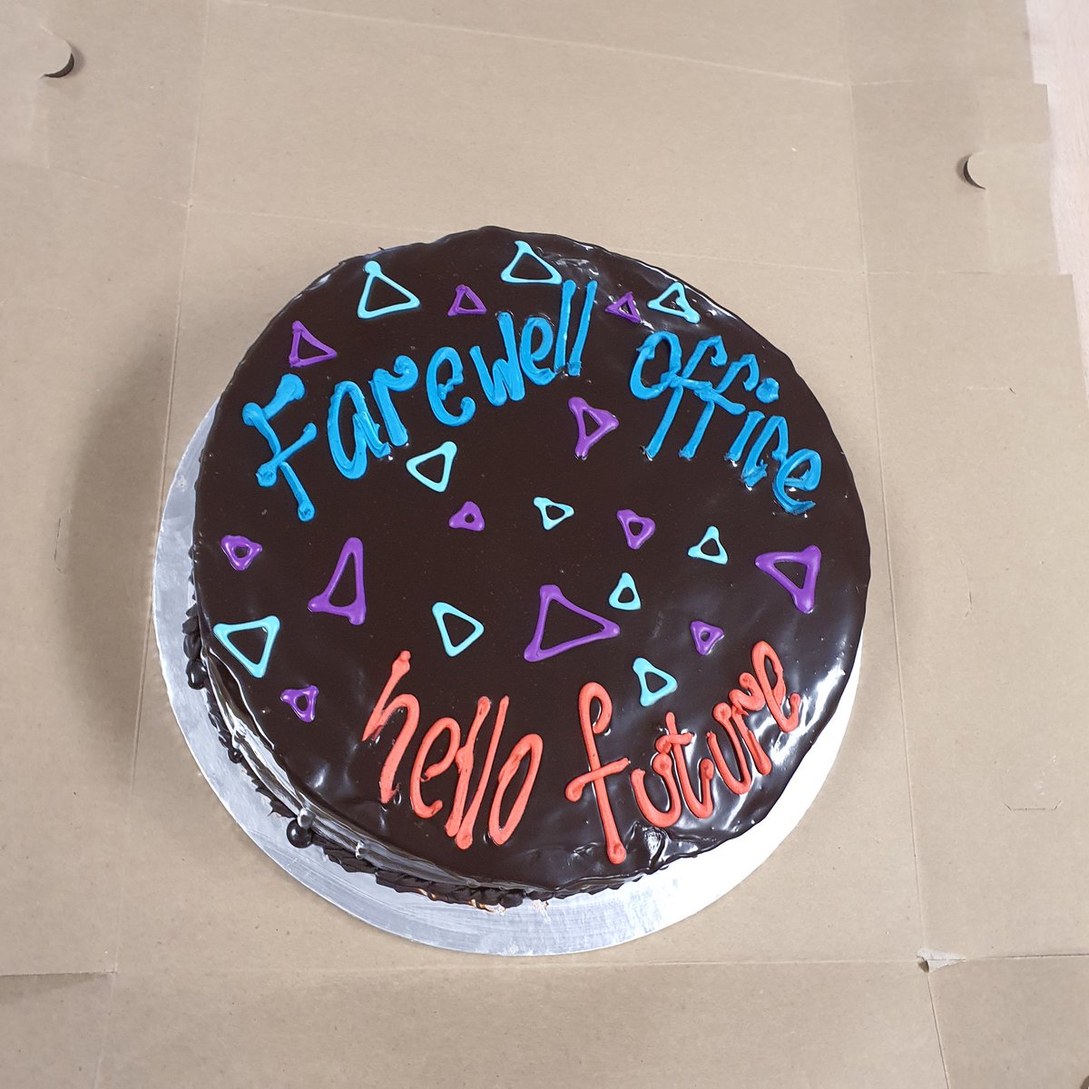 afrolabs's tweet photo. Farewell office, hello future.

Tonight we had a great cake time saying "farewell to the office" at afrolabs.

Our physical office has been a hard-working part of our company(-ies) for the past 18 years, we celebrated the office and now going full remote with cake at the office. https://t.co/C8XveTmybg
