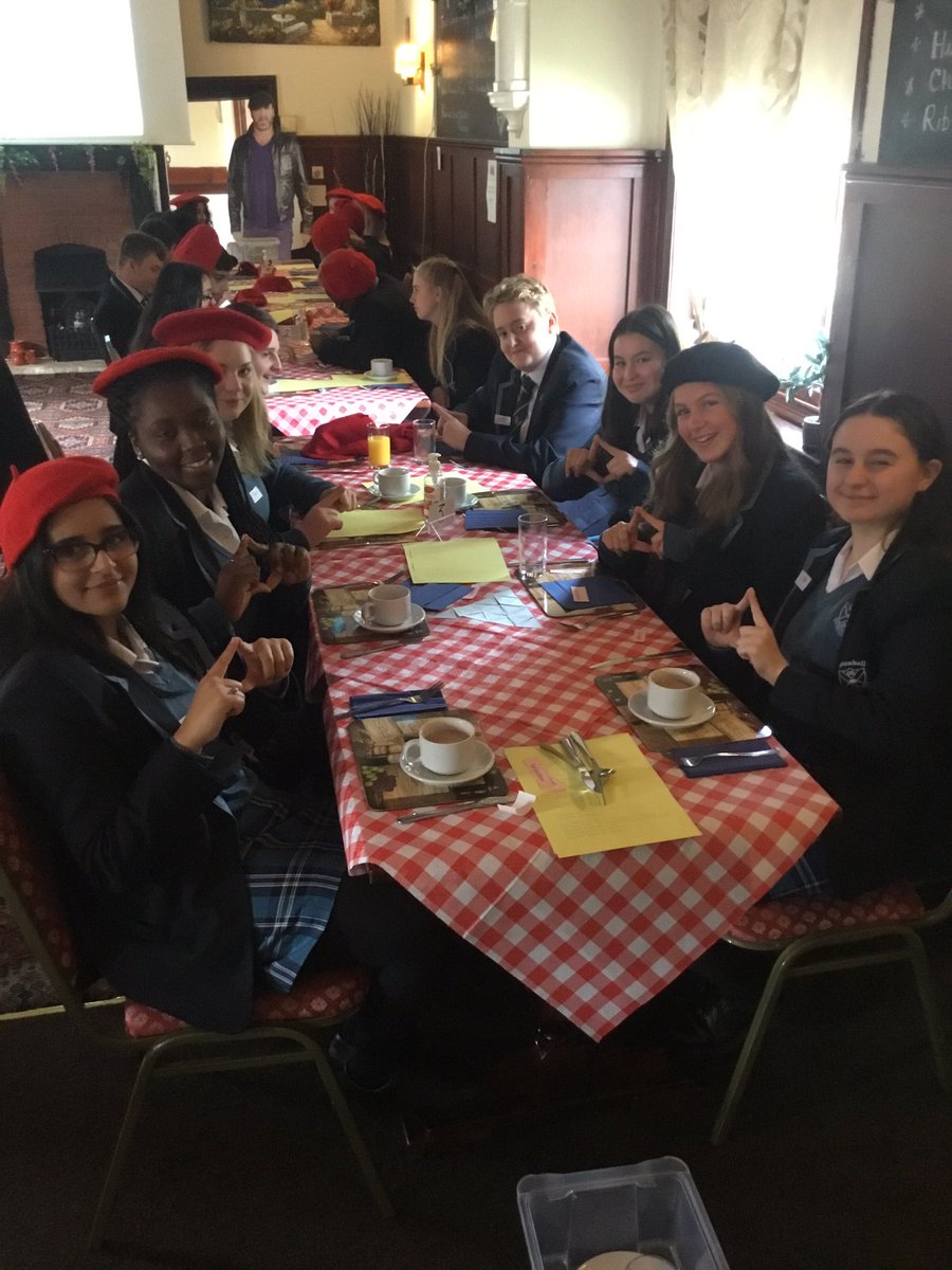 tettcoll_mfl's tweet photo. Y10, Y11 and Sixth form pupils studying French had the a SUPER time at the @janeyhandley French breakfast experience yesterday. On a parlé en français et on a mangé bien ! #frenchbreakfast #petitdej #mfltwitterati  @tettcoll_mfl https://t.co/p7bi1a5ysG
