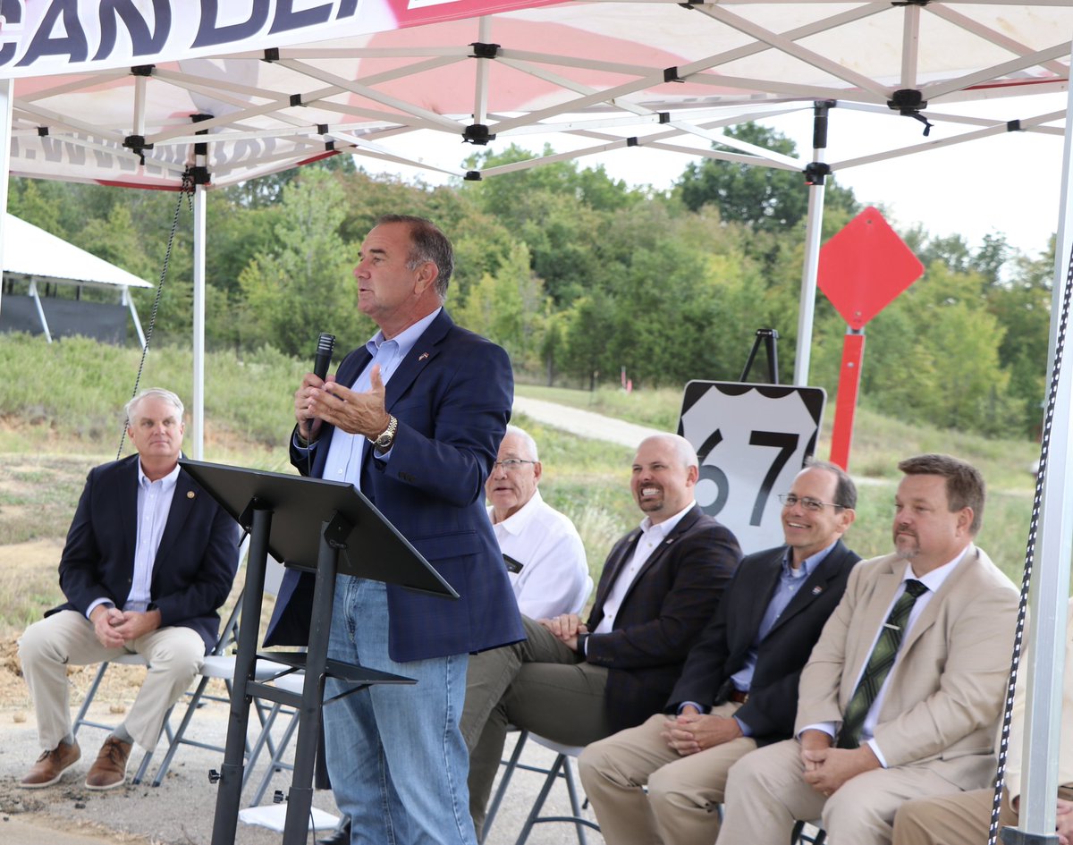 GovMikeKehoe's tweet photo. It was an exciting morning in Butler County for the groundbreaking of the future I-57/U.S. 67 South project.

Upgrading U.S. 67 to interstate standards will increase safety, improve connectivity to the MO/AR state line, and enhance regional economic development. https://t.co/0R7euV81id
