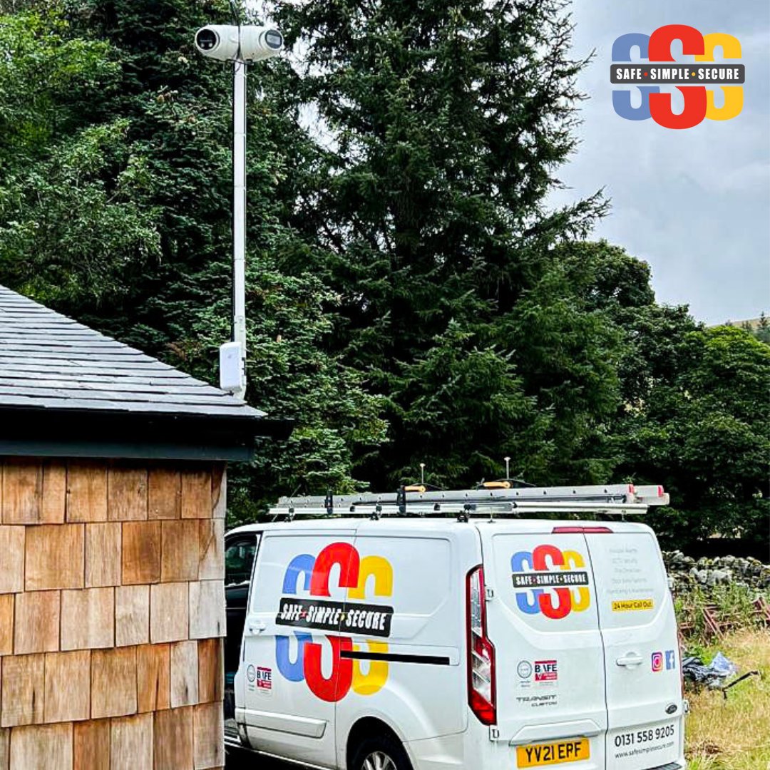 SafeSimpleSec's tweet image. Our CCTV systems are effective at keeping your home safe against burglars. They include: 

✅ Continuous recording 
✅ Night vision
✅ 12 months warranty 
✅ Specially designed
✅ Tailored solutions 
✅ CCTV monitoring 

#SafeSimpleSecure #CCTV #Residential #HomeSecurity