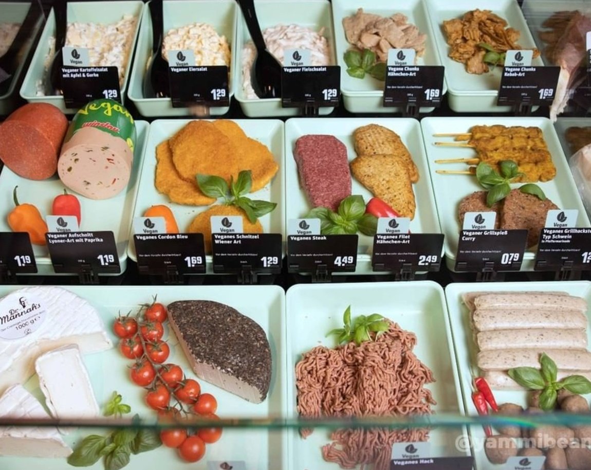 der_veganer's tweet photo. #Rewe führt die #vegan|en Bedientheken nun testweise in 50 Märkten in ganz Deutschland ein. 😍💚
Hier findet ihr eine Übersicht mit den teilnehmenden Märkten.

(Sorry wegen der fehlenden Bildbeschreibung, aber mir ist es nicht gelungen, die Daten sinnvoll zu übertragen.) https://t.co/znnjXm5jSP