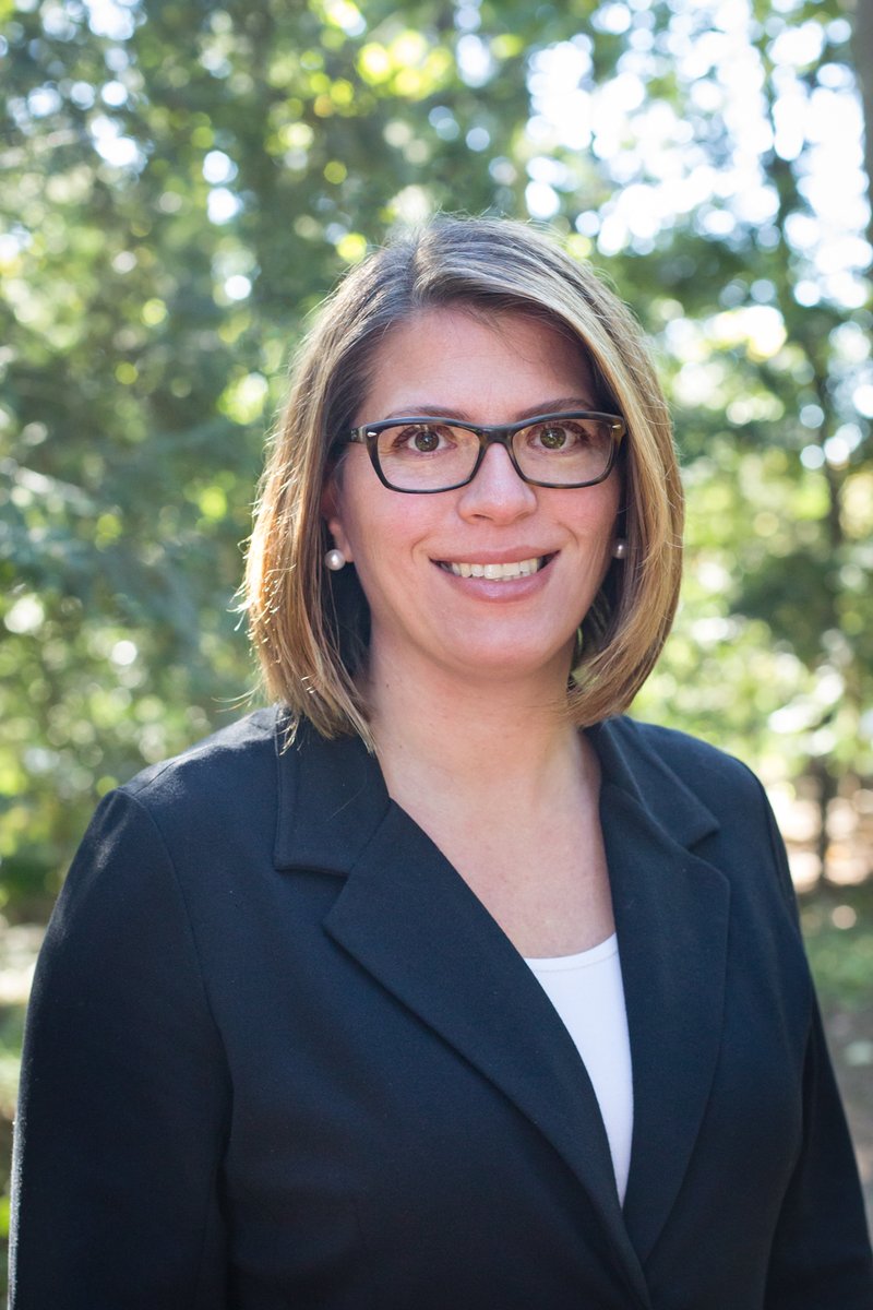 ErbFamilyFdn's tweet photo. Congratulations to @M_Damaschke for receiving the Environmental Achievement Award from @northland_edu. Melissa has made an immeasurable impact on #GreatLakes issues, and we are so proud and thankful to have her as part of our team. 👏https://t.co/LBomPoskhk https://t.co/g771jh3sXI