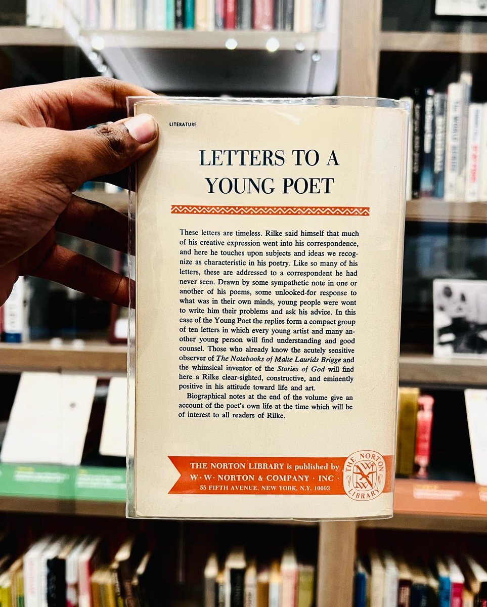 PhilipRoth_NPL's tweet photo. We’re still on a high from our first poetry workshop 🙂 so enjoy this book by Rainer Rilke. Follow @poetryforthepublic (IG) for more.
I wonder why Roth marked these pages. 🤔
.
.
.
#writing #poetry #poetrycommunity #writingcommunity #philiproth #philiprothpersonallibrary https://t.co/8O3QfA13kA