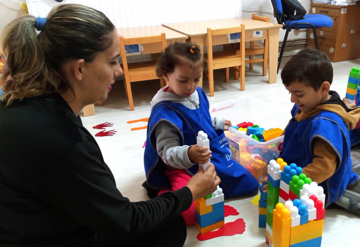 KosovaBethany's tweet photo. Parents are a child's first and most important teacher. 👪
By taking an active role in the early childhood education process, parents can help ensure that their child has all the support they need to develop to their full potential. 🧑‍🎓
@UNICEFKosovo https://t.co/3MokzjGzXO