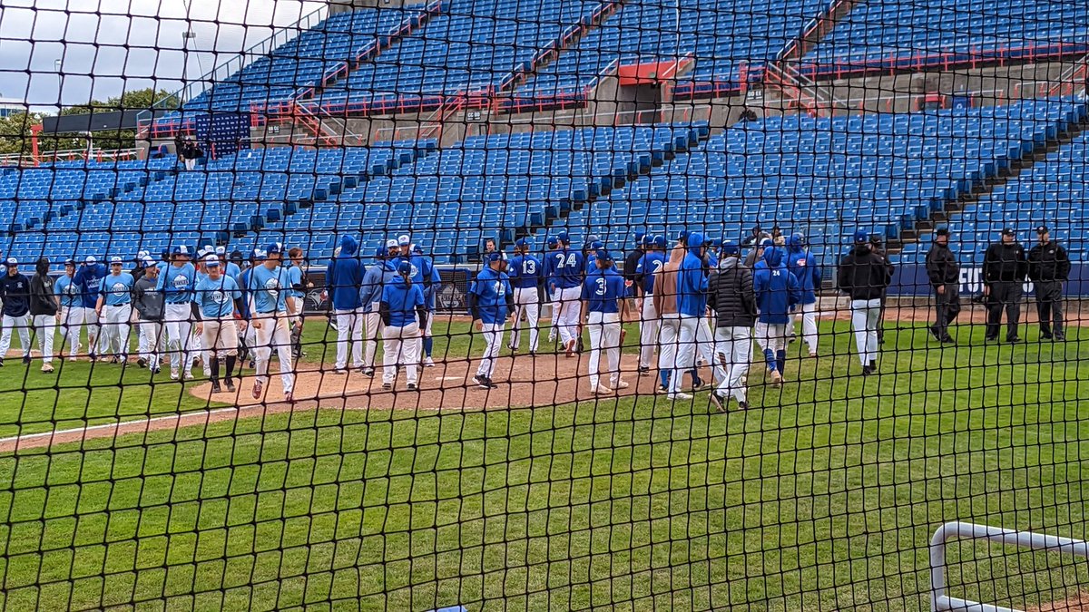 JNeginShecter's tweet photo. That'll do it for this one. Royal takes this one 10-7. Highly touted SS Sam Shaw earns the player of the game.
#TBJFutures #CDNBaseball #BlueJays https://t.co/MihMwh6jPI
