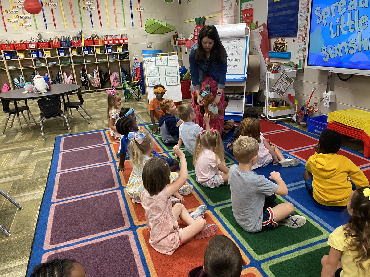 LauraCCovington's tweet photo. When your class raised the most pledges the night before; they earned the day with Stanley, the squirrel.  We got to show him all about what it means to be on FIRE in Kindergarten! #kinderdragons #bethebridgeDBES @S_Gilreath https://t.co/08fFnahdRg