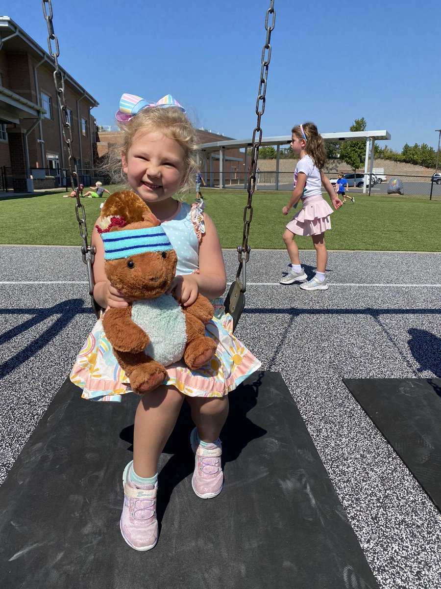 LauraCCovington's tweet photo. When your class raised the most pledges the night before; they earned the day with Stanley, the squirrel.  We got to show him all about what it means to be on FIRE in Kindergarten! #kinderdragons #bethebridgeDBES @S_Gilreath https://t.co/08fFnahdRg