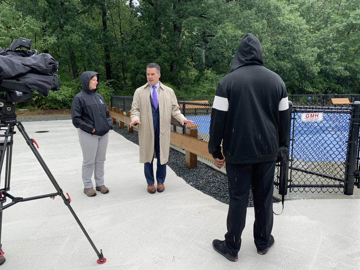 MassDCR's tweet photo. (1/2) This #MAClimateWeek we’re looking down at the ground as well as up at the sky as @MassDCR Commissioner Doug Rice visited the Thomas Swimming Pool in Springfield to check out the parking lot’s new heat-reflective coating that can keep surface temperatures down 15-20 degrees! https://t.co/5JgTle5fEp