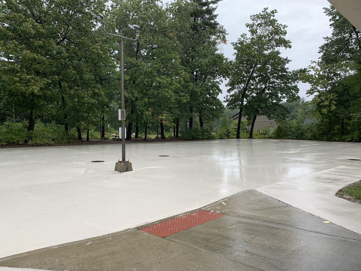 MassDCR's tweet photo. (1/2) This #MAClimateWeek we’re looking down at the ground as well as up at the sky as @MassDCR Commissioner Doug Rice visited the Thomas Swimming Pool in Springfield to check out the parking lot’s new heat-reflective coating that can keep surface temperatures down 15-20 degrees! https://t.co/5JgTle5fEp