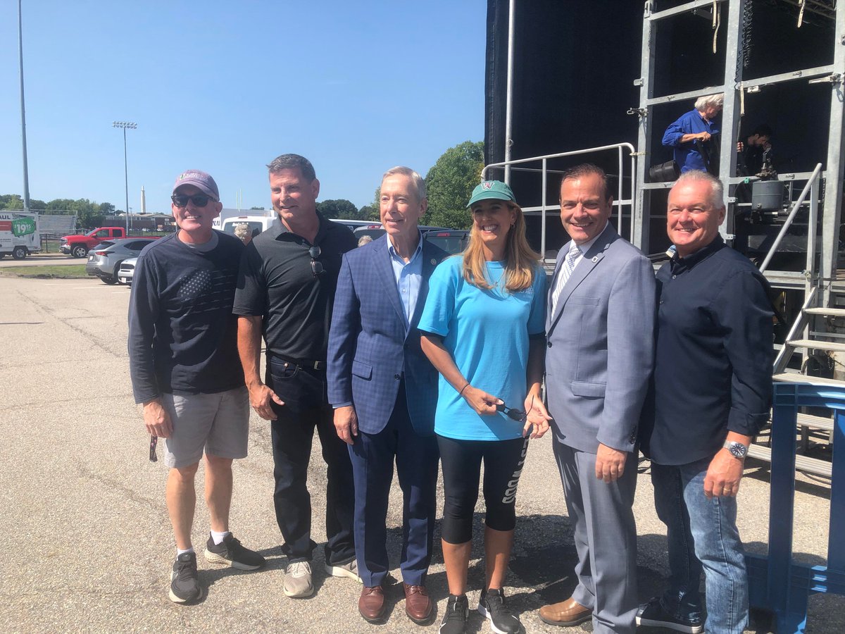 SenatorMikeRush's tweet photo. Great to see so many come out for Westwood Day! With @RepStephenLynch and @RepPaulMcMurtry https://t.co/DkpUNVpf7R