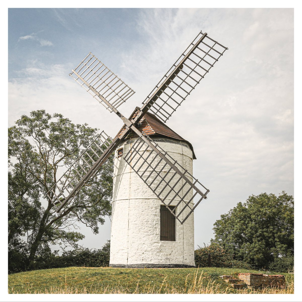 BTS_ChrisMcC's tweet photo. A beautiful windmill on a warm and sunny day in England. 

Visit #LSProductions website to see our huge library of locations. 

#location #locationscout #locationscouting #filmset #OnSet #LSProductions #WindmillsOfMyMind https://t.co/tUXnC4lWls