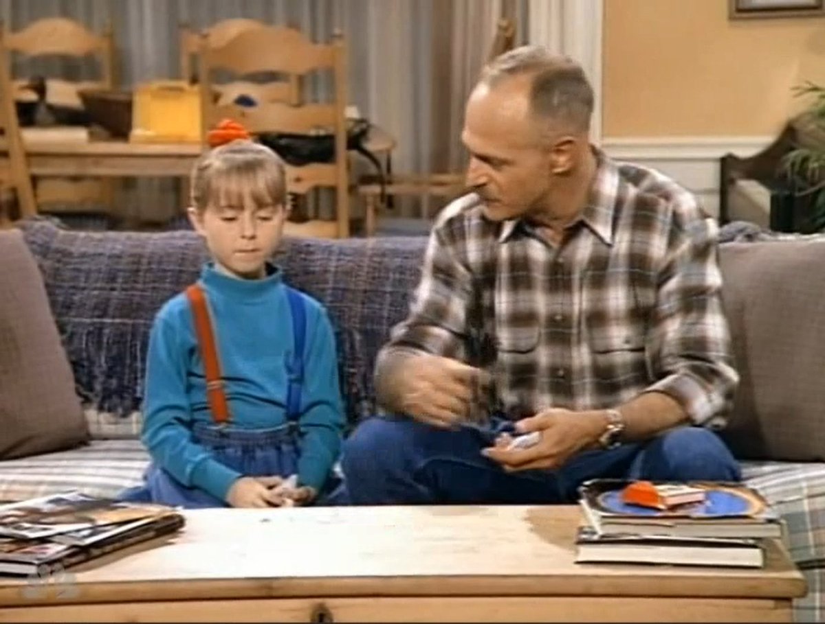 televisionaryZW's tweet photo. 9242. #MajorDad "Educating Casey" - Though Gunny is the best character, the military base side of this show is the weaker half. The eps that focus on the Major having to deal with kids are stronger & that's more or less all this one is. Solid. (B) https://t.co/uZwQdQNhog