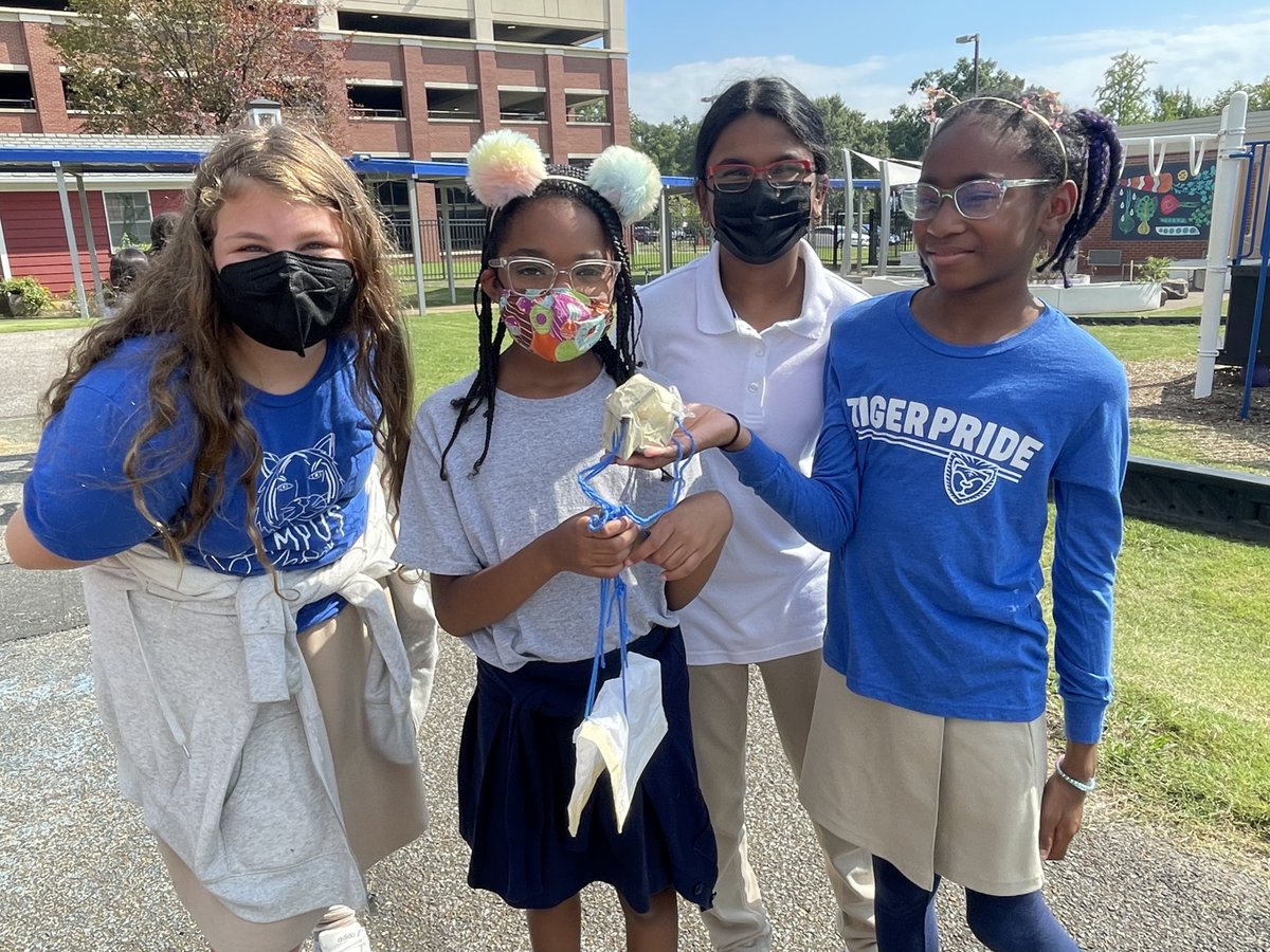 901CampusSchool's tweet photo. #TBT to the #5thgrade #BrainUnit @901CampusSchool ! Students spent time studying the history and engineering of football helmets and the parts of the brain. Then, students created their own football helmet for an egg. Our Tigers are so creative! https://t.co/44M6Fxtzl8