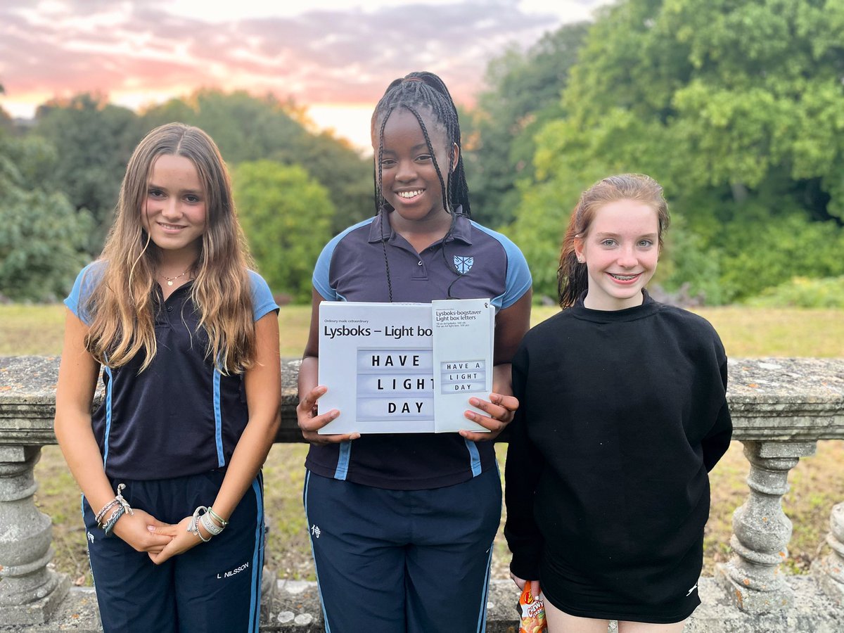 PPC_StMarys's tweet photo. Congratulations to our Room Decoration Competition winners! Sofiyyah took first place with Lucia and Charlotte achieving second and third places. You have made your boarding rooms so homely - well done girls! 🛏 #PPCboarding https://t.co/TjVBN4ewMm