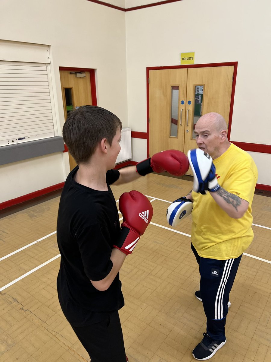 Numbers growing come and get involved with the new Free to take part Box Clever kids boxing and fitness session run in partnership with @Getin2itLDC and held every Thursday from 4:30pm - 530pm at Curborough Community Centre 🥊
