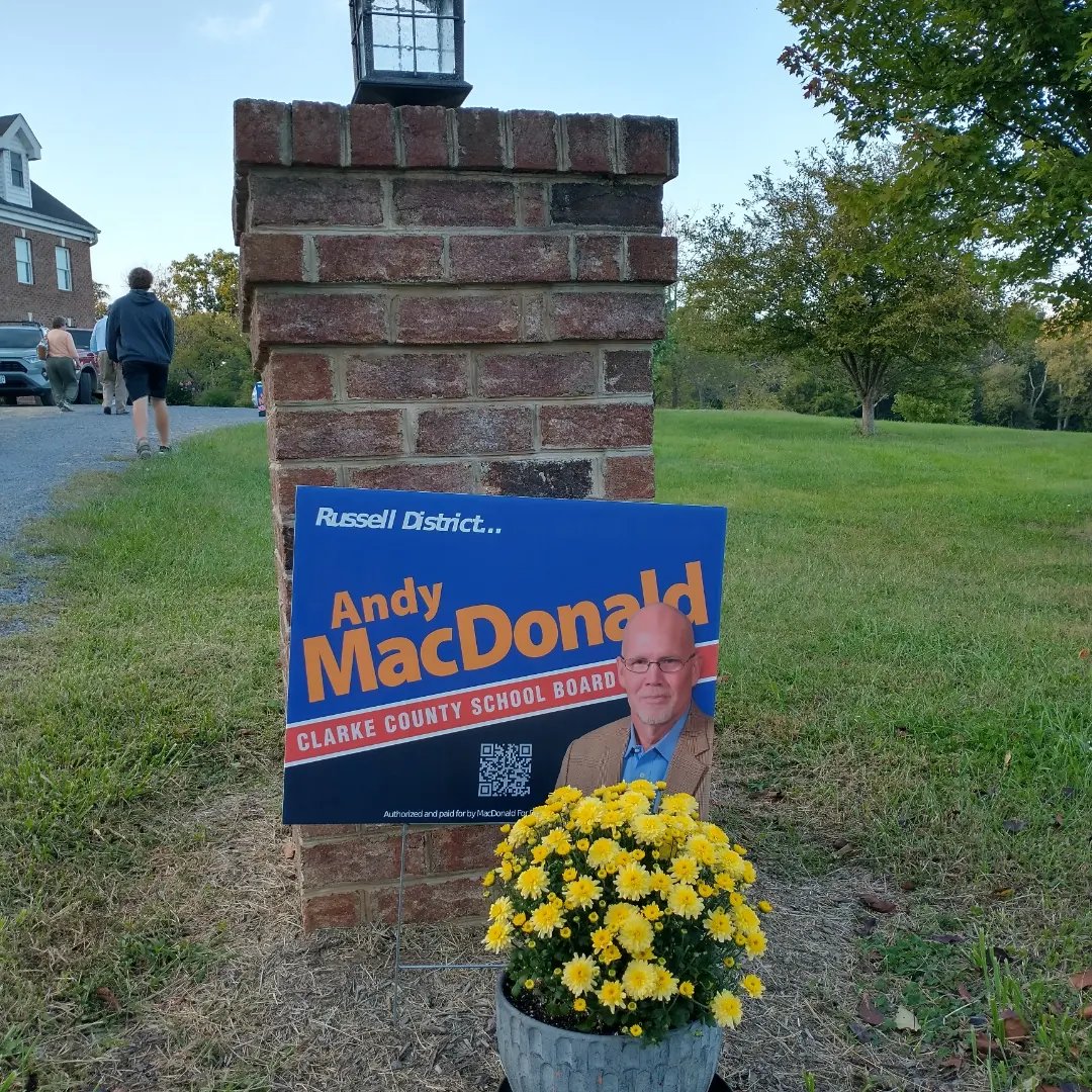 JamesBergidaVA's tweet photo. Andy MacDonald is running to be a voice for parents on the Clarke County School Board. Please follow him on FB and come out with us to knock doors!

https://t.co/L9HrDHdcdZ

#parentsmatter #andymacdonald #clarkecountyva https://t.co/NBbHU68mz1