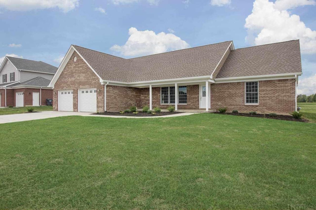 New Listing! $339,900.00, 3BR, 2BA, 909 N Fox Berry Drive, Yorktown, IN 47396, Full Details 151456166.homesconnect.com/Listing/323337…