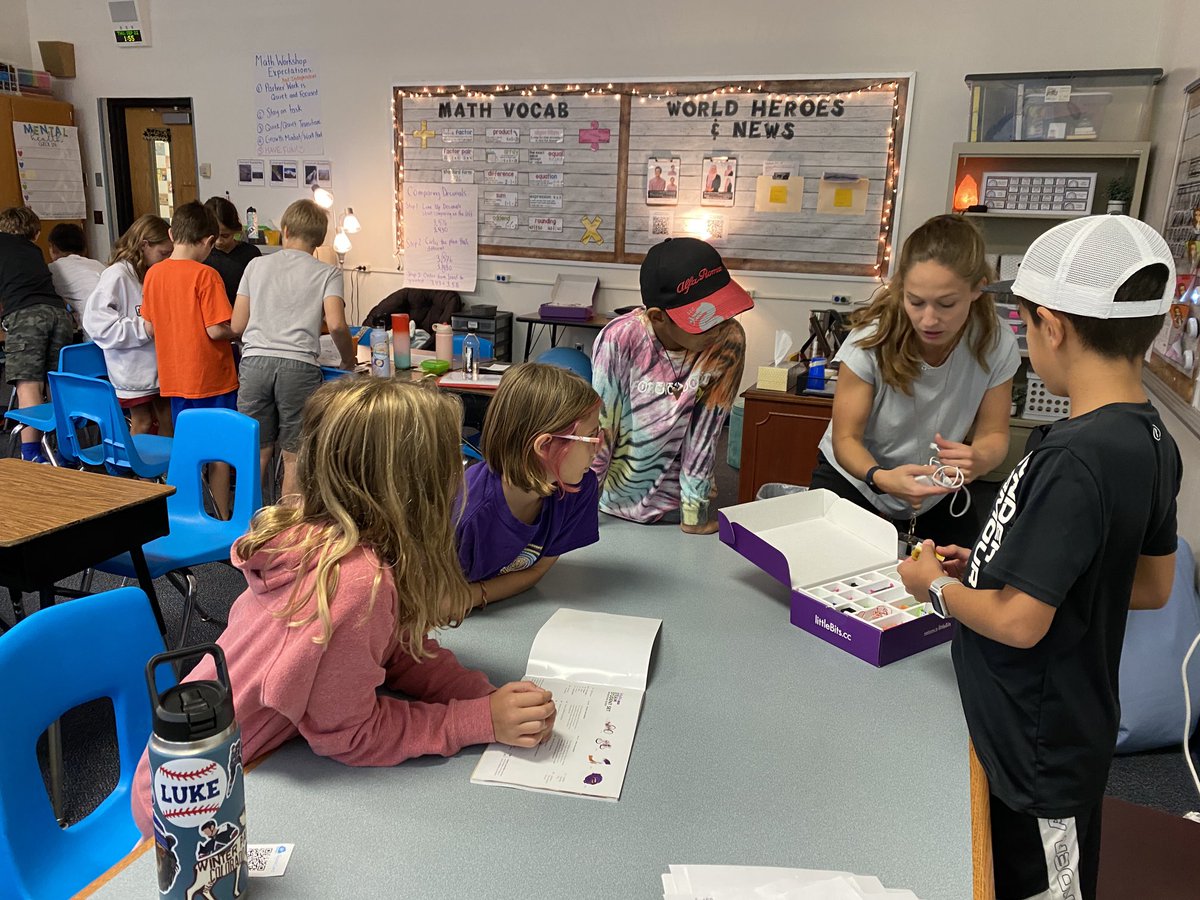 TollGateGrammar's tweet photo. Fifth Grade SEL afternoon - creating infographics, STEM activity w itibits & Character String Respect games #TGPROUD #funin5th https://t.co/FHN5sOI0mU
