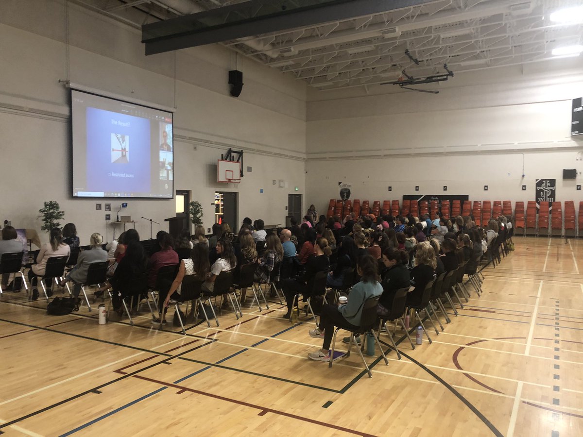 SFedYEG's tweet image. Sommet d’immersion 2022 @EdmCathSchools  Dr. Nancy Wise @FIEdConsulting presenting the research at supports inclusive practices in FI.
