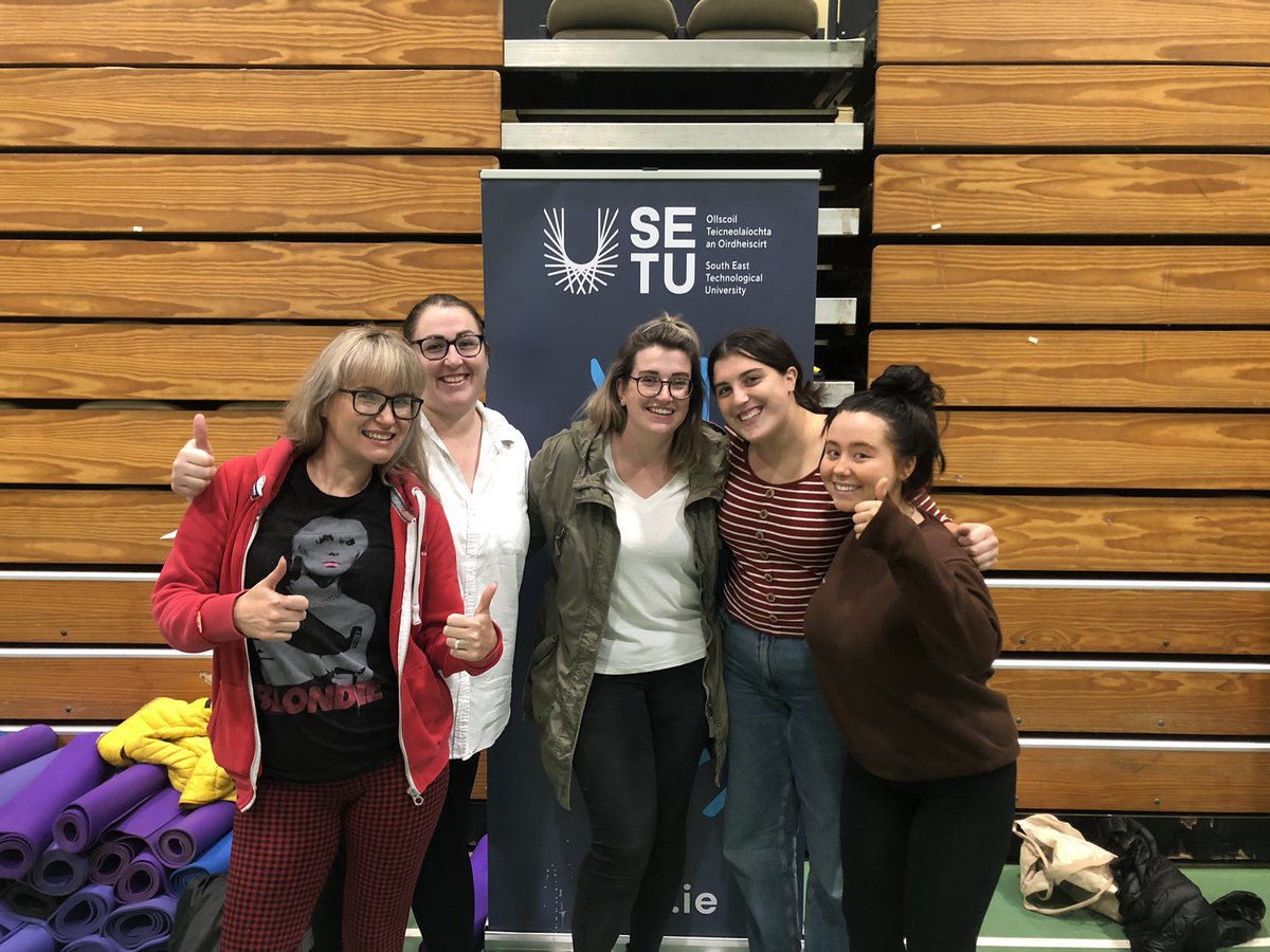 NursingWit's tweet photo. A memorable 1st day for these Nursing Students who were enjoying a fun filled day and almost singing in the rainβοΈ Thank you to our current students for helping facilitating friendships #friendsforlife #fututrenurses #teamwork #staffandstudents #thefutureisbright @waterfordit https://t.co/ncpHFYDR28