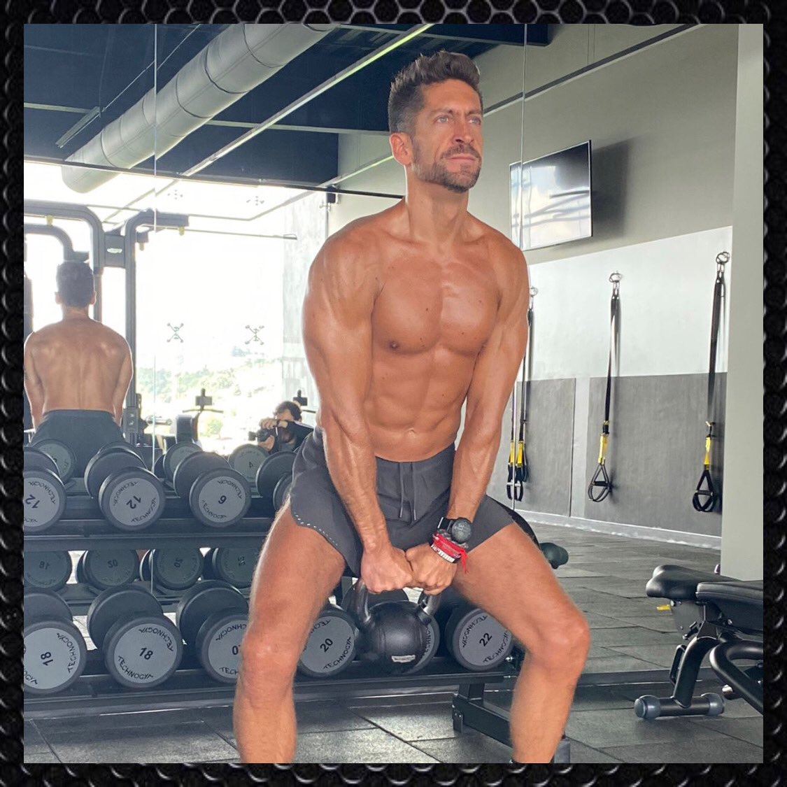 No pain, no gain
#JorgeMaldonado #Jálalee