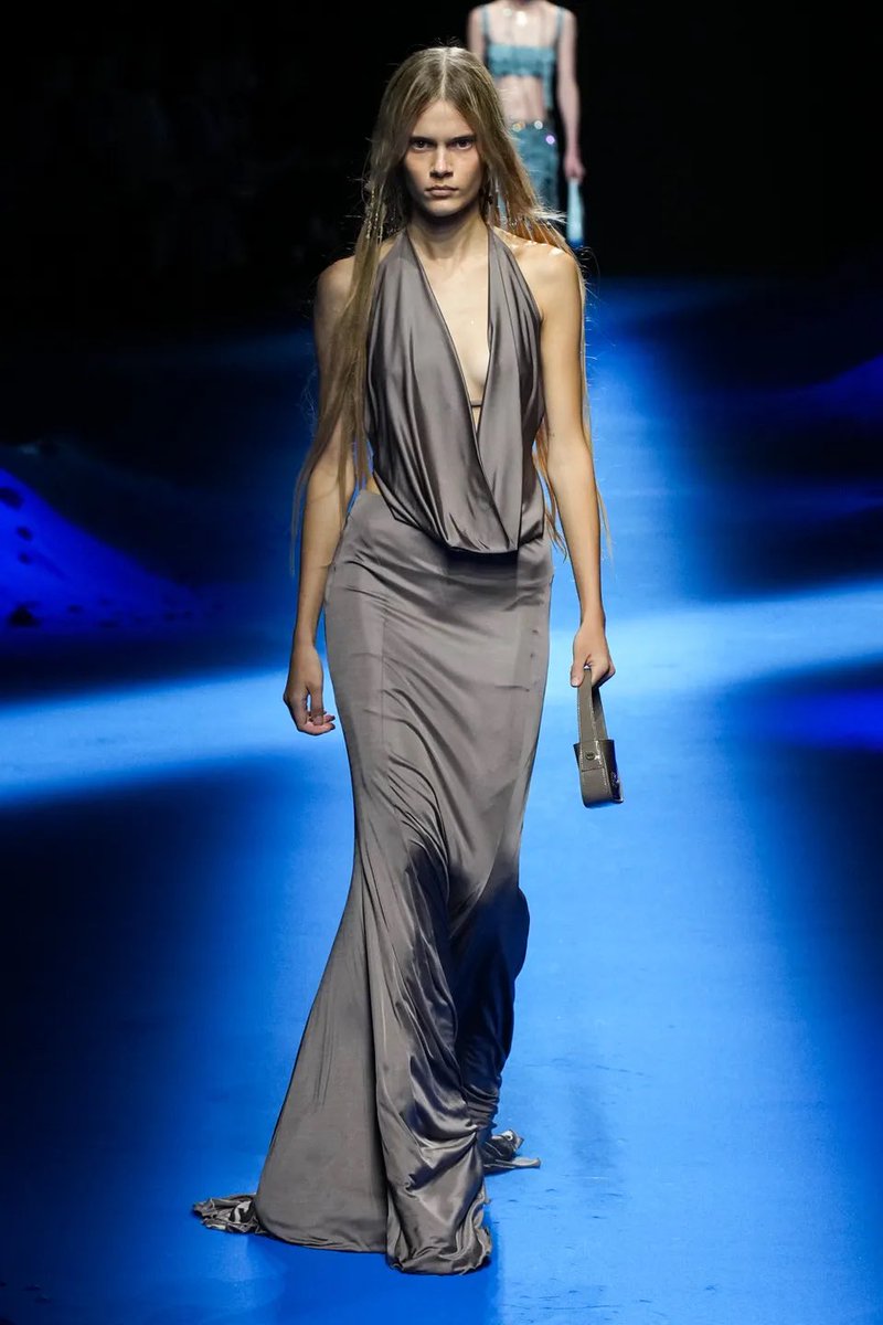 highalaia's tweet photo. Blumarine ss23 rtw https://t.co/C96bVe8s3D