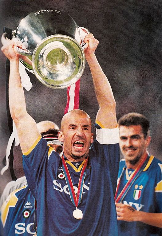 rapg4m3's tweet photo. @juventusfc I Bei Tempi . https://t.co/KkQVmYBnPQ