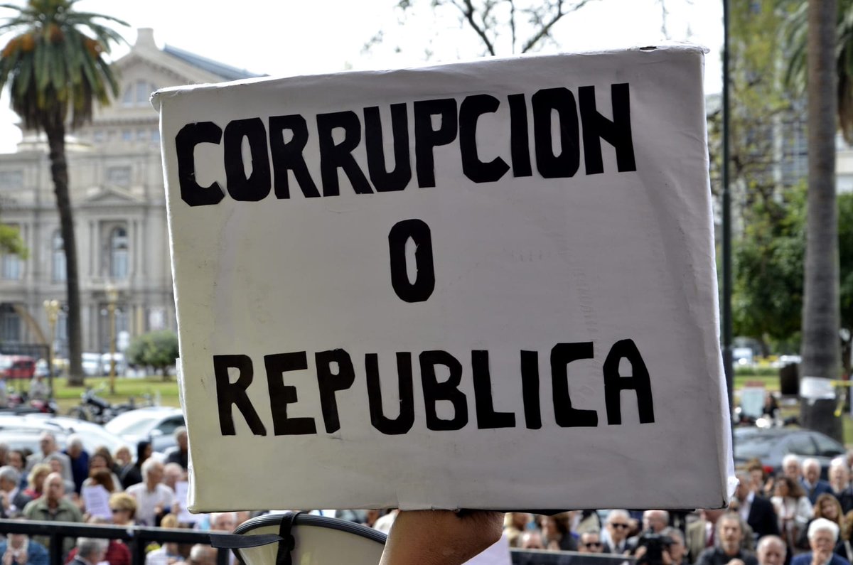 El sueño de los corruptos es tener una Corte propia. No se lo vamos a permitir.