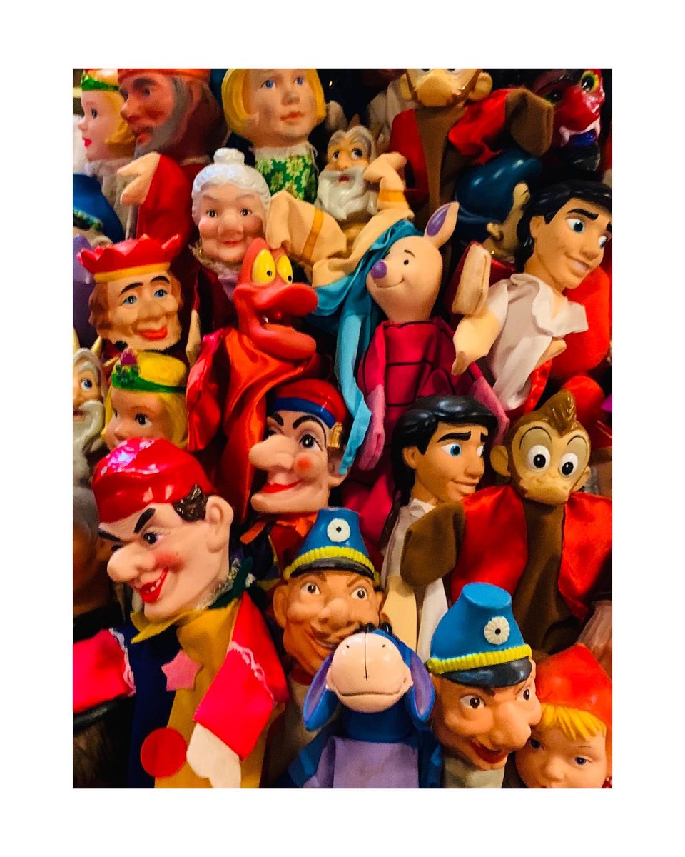 Snaps36920528's tweet photo. ‘Waiting…three is a crowd’
.
.
.
.
.
.
.
#fogotten #toys #preloved #fingerpuppets #antiques #vintage #vintagetoys #bnw #bnwphotography #colorful #colourpop #colourphotography https://t.co/b4xwHVhYld