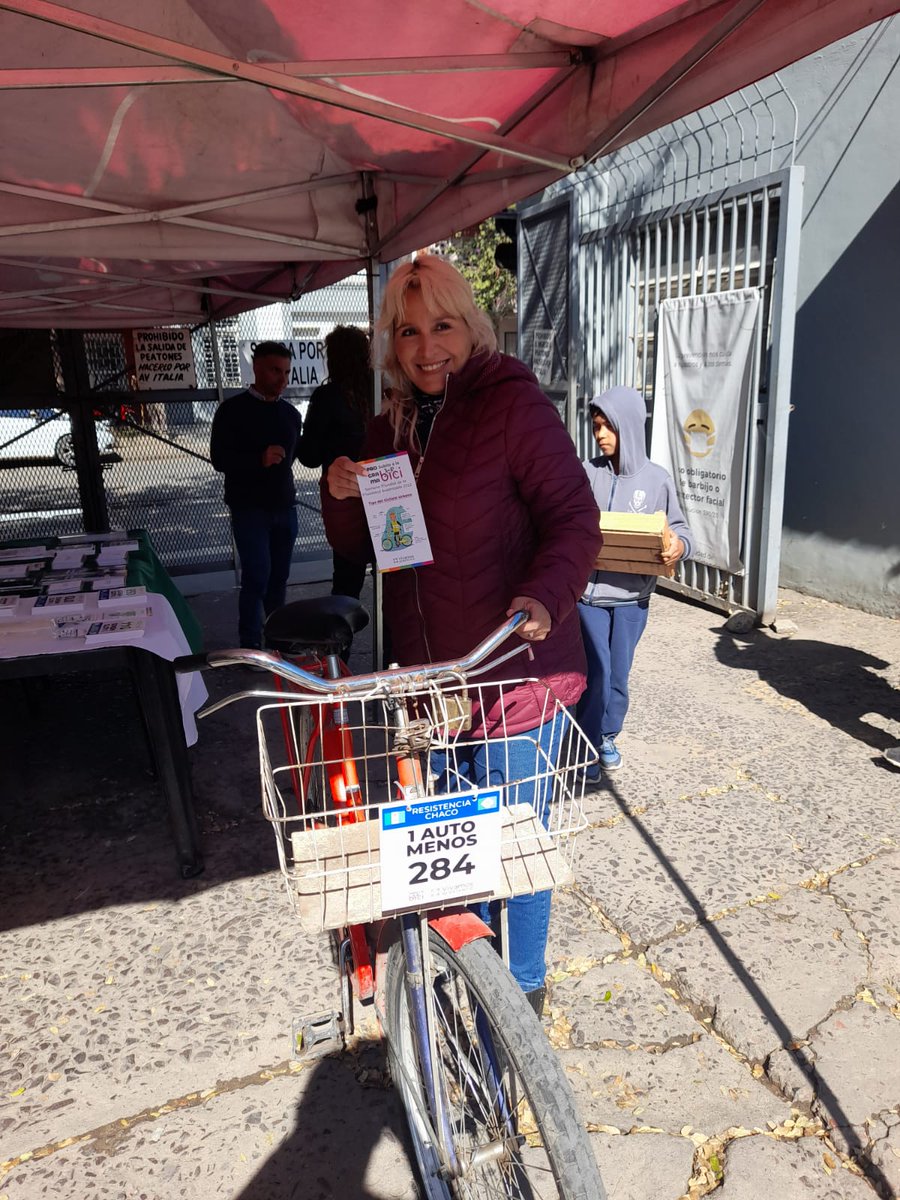 SebasGlibota's tweet photo. #DíaMundialSinAuto
#SubiteALaBici
La acción es simple Se cerró el playón de la @MuniResistencia solo podíamos ingresar con algún vehículo sustentable o caminando. A los que se prendieron (🚶🏻♀️🚲🛴🚌) entran en un sorteo por una bicicleta y se les obsequia la patente #1AutoMenos https://t.co/n8tXdelYU2