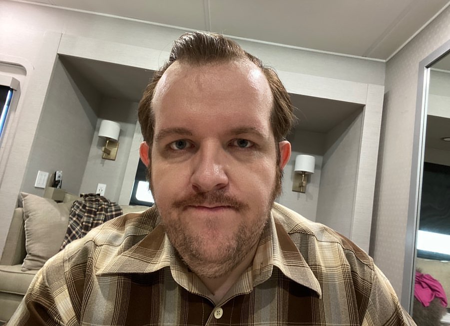 Monster: The Jeffrey Dahmer Story Brasil on Twitter: "⚠️ Spoiler ⚠️ Dominic Burgess como o