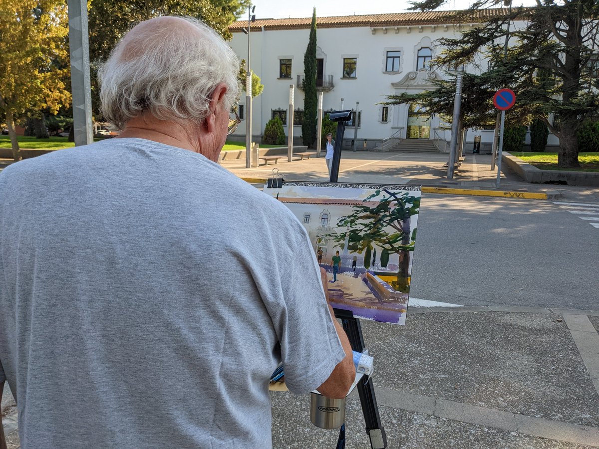 sermigmag's tweet photo. Esta tarde, al acabar de dar las clases en @ETSEA_UdL me he dado de bruces con esta maravilla de persona y de obra: #Ciencia y #arte en @UdL_info 👨🏻‍🎨🖌️🎨🖼️ https://t.co/NVlJgH6VlE