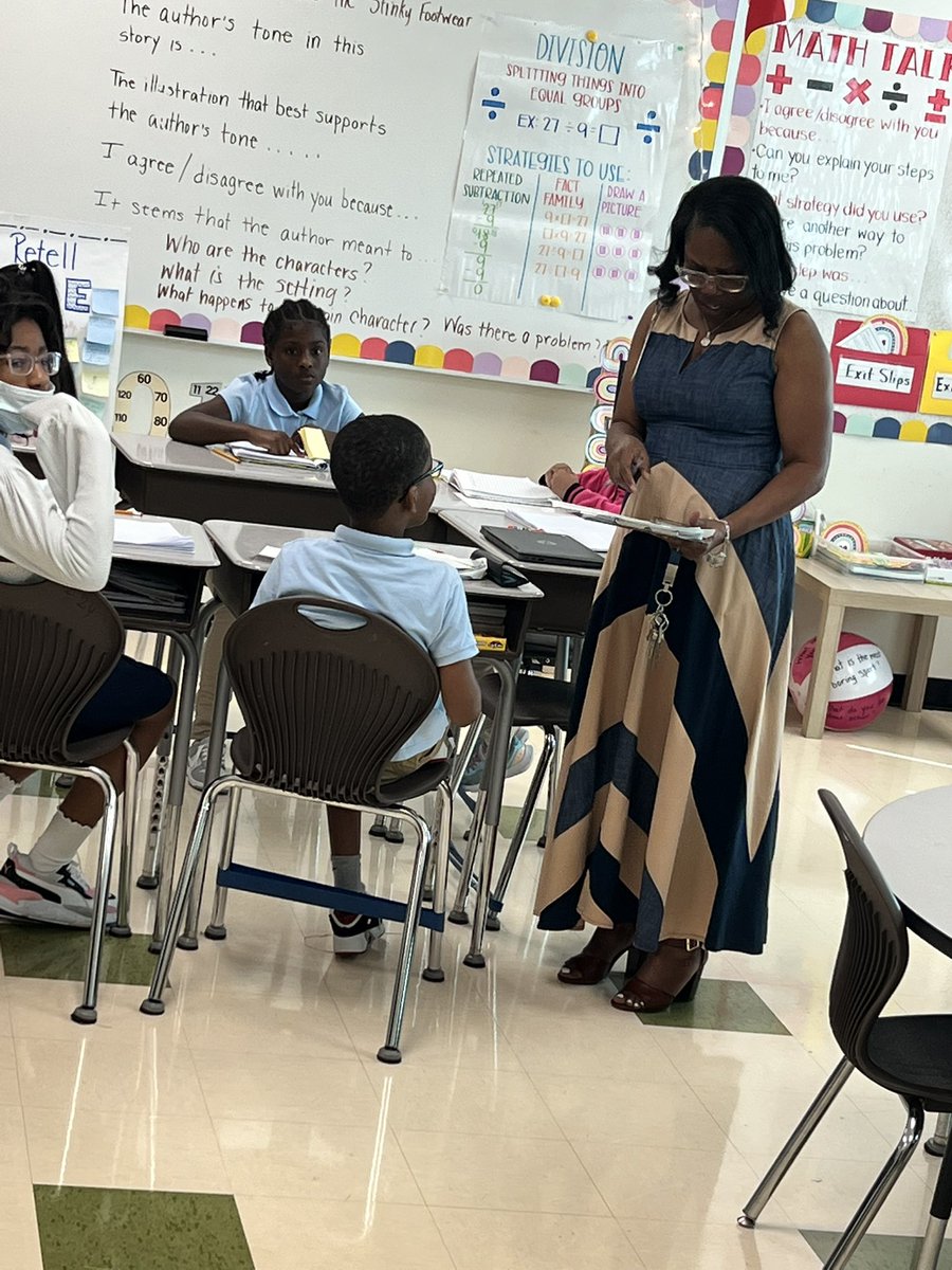Leigha_Curry7's tweet photo. It’s been a great day of teaching &amp; learning. #TTess #BetterTogether @HISDElementary2 https://t.co/eHkZLOVJbK